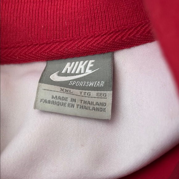 Nike Red Geometric Pattern Jacket - Picture 3 of 3